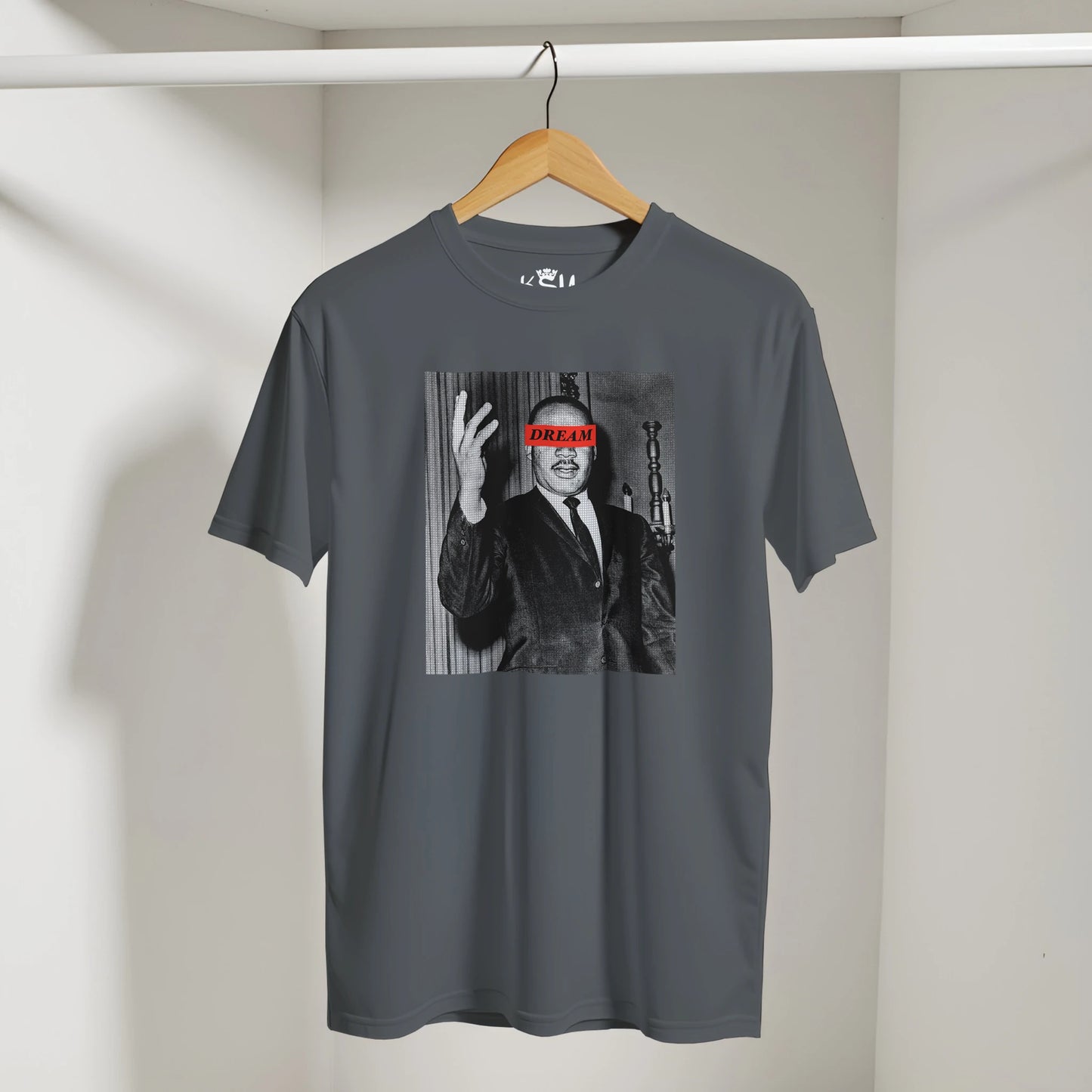 4abc02db-70d2-4dc4-8301-7260a7ff9fcb